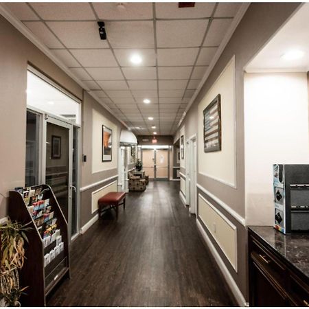 Reidsville Inn & Suites By Oyo Hwy 29 エクステリア 写真
