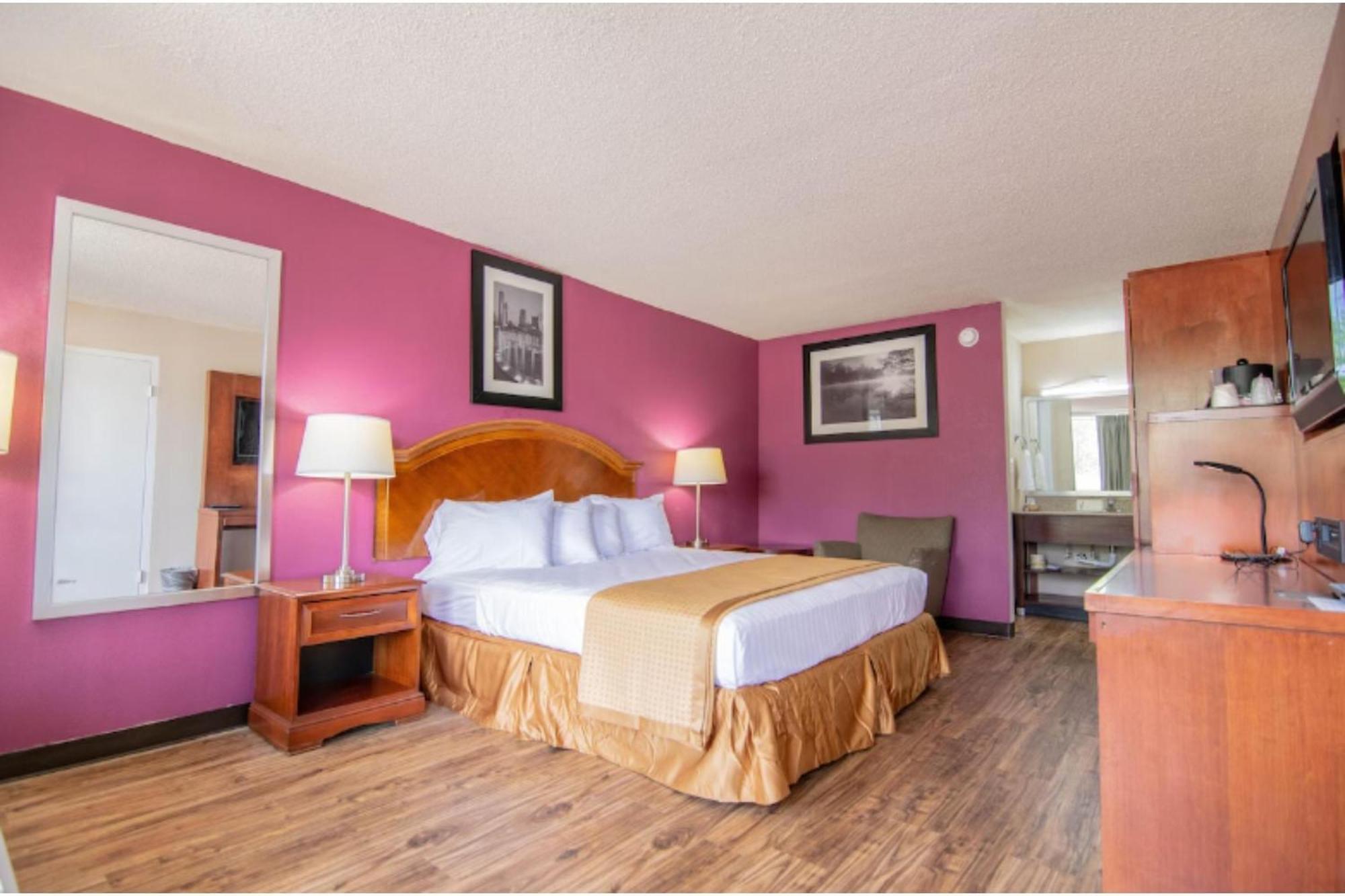 Reidsville Inn & Suites By Oyo Hwy 29 エクステリア 写真