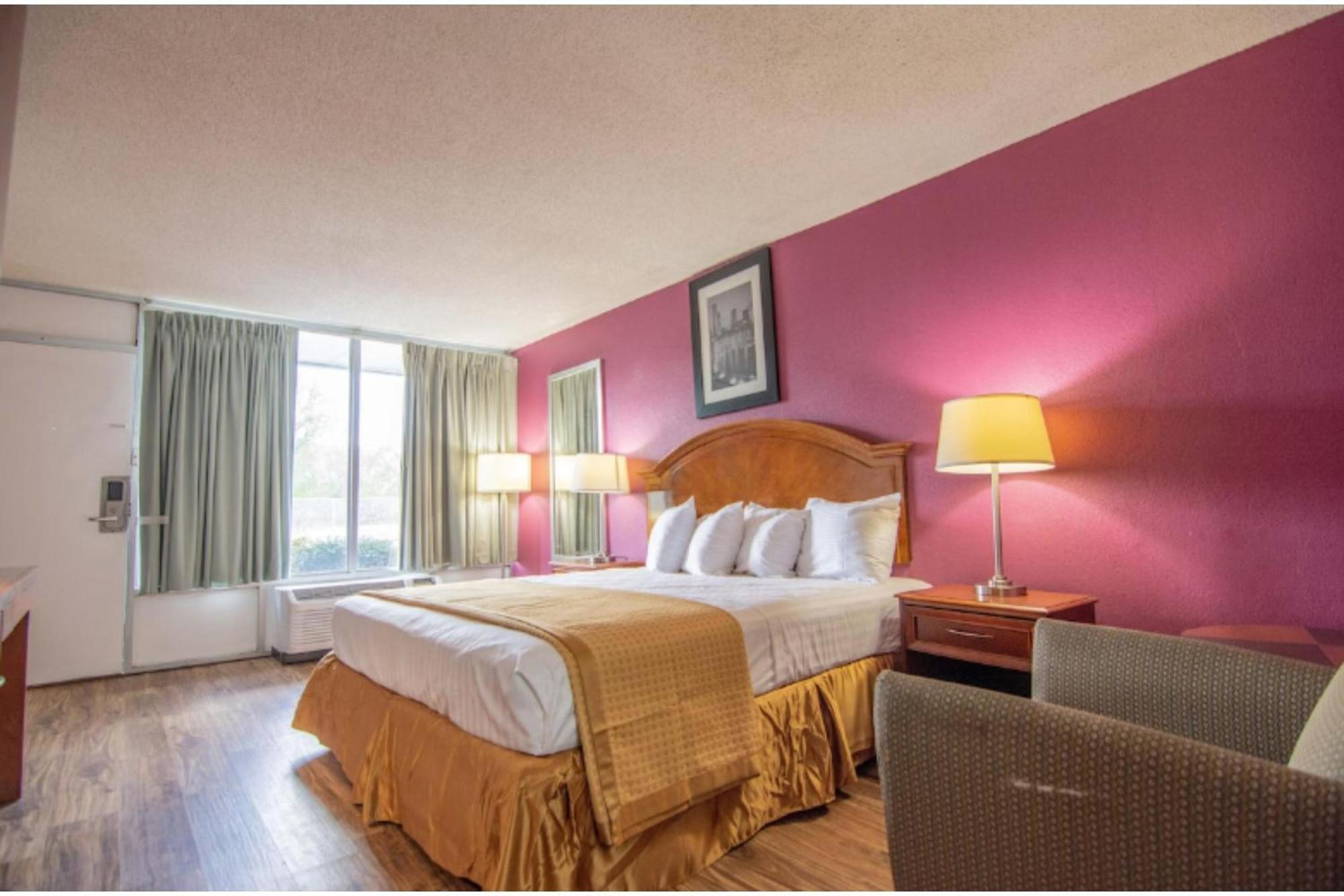 Reidsville Inn & Suites By Oyo Hwy 29 エクステリア 写真