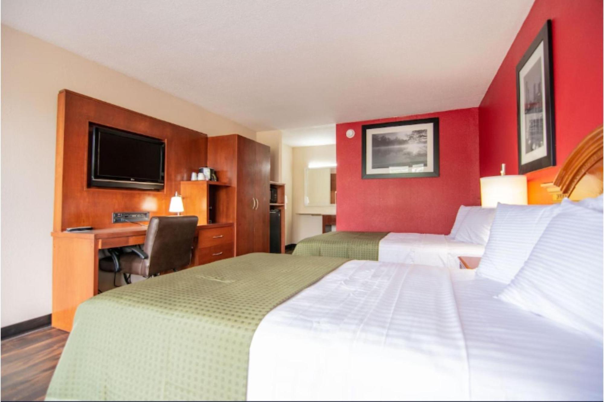 Reidsville Inn & Suites By Oyo Hwy 29 エクステリア 写真