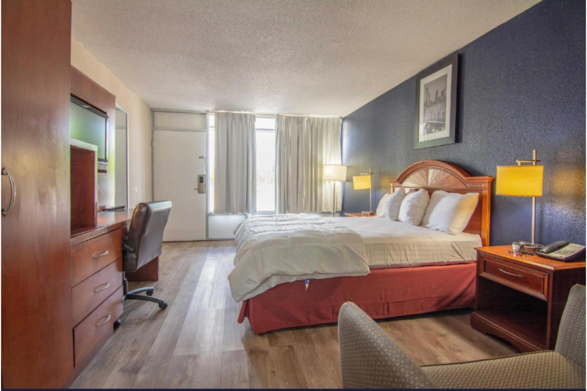 Reidsville Inn & Suites By Oyo Hwy 29 エクステリア 写真